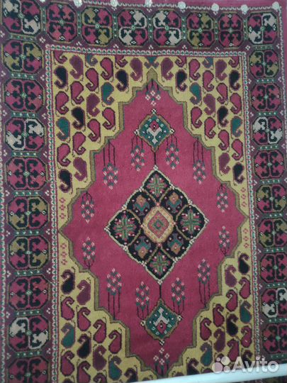 Ковер из натуральной шерсти