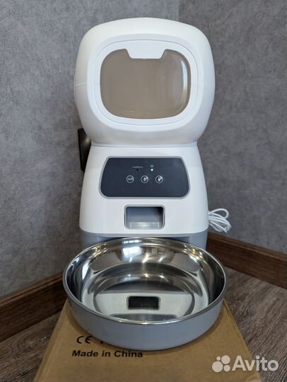 Автокормушка для кошек и собак с WiFi новая