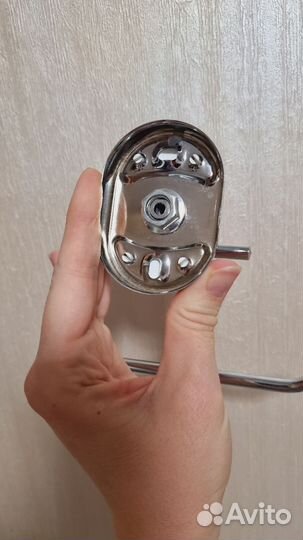 Держатель для туалетной бумаги