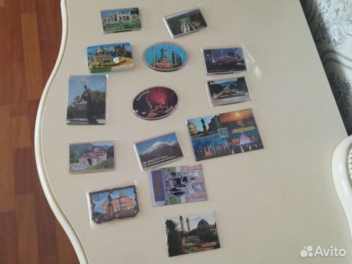 Магнитики на холодильник города