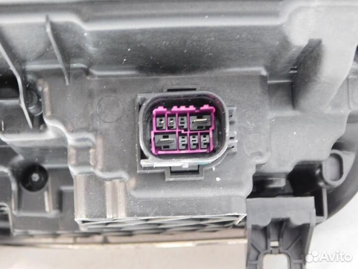 Фара правая Audi Q5/SQ5