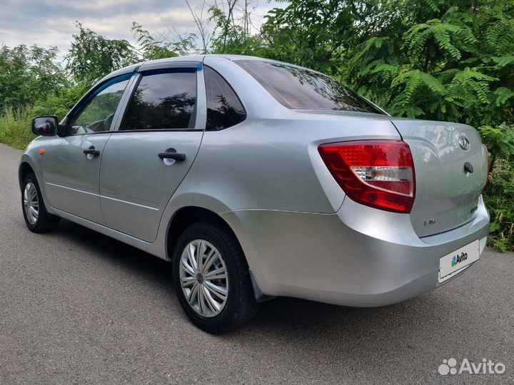 LADA Granta 1.6 МТ, 2012, 165 250 км