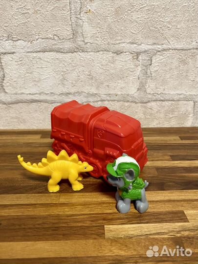 Щенячий патруль Мини фигурка c динозавром