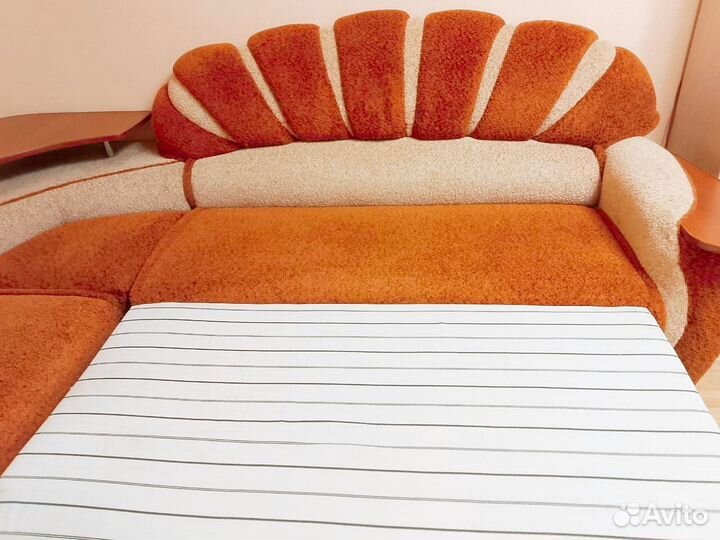 Угловой диван