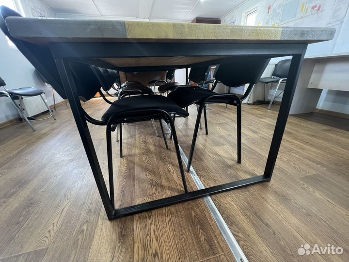Стол для переговоров б/у