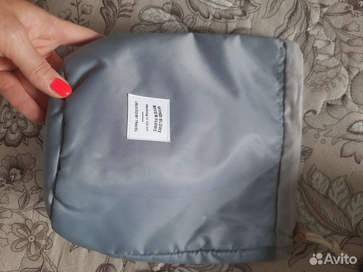 Сумка спортивная/дорожная.Косметичка в подарок