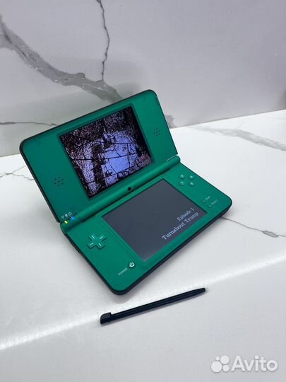 Nintendo DSi XL 32Gb прошитая Green