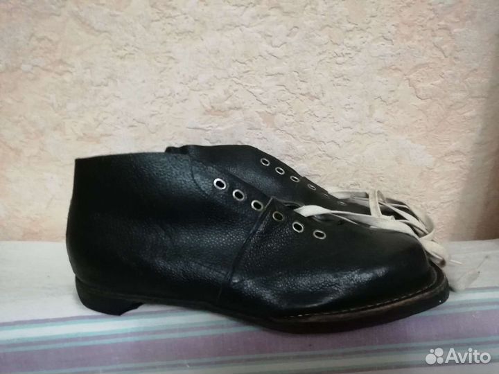 28,5 Лыжные ботинки Скороход СССР новые