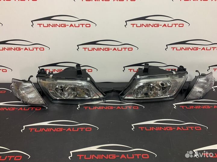 Фара Nissan Ad VY11 97-2002г (светлые)