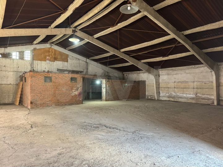 Склад, 383 м²