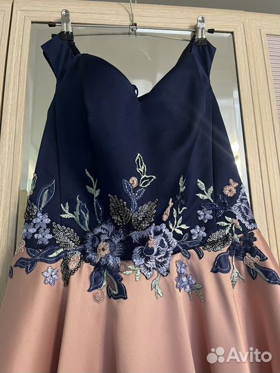 Продаю платье