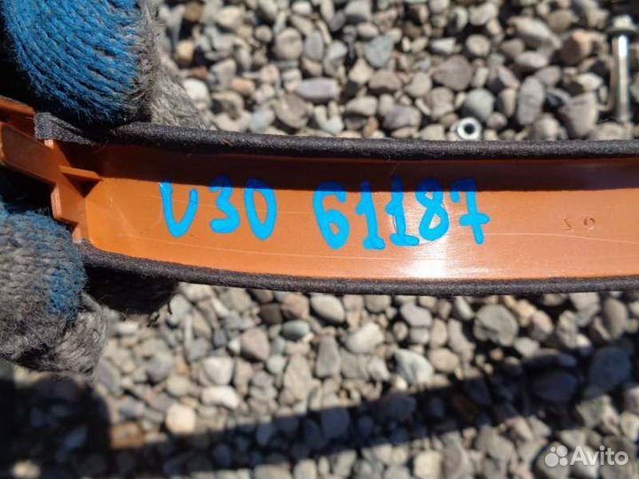 Накладка декоративная Nissan Presage U30 KA24DE