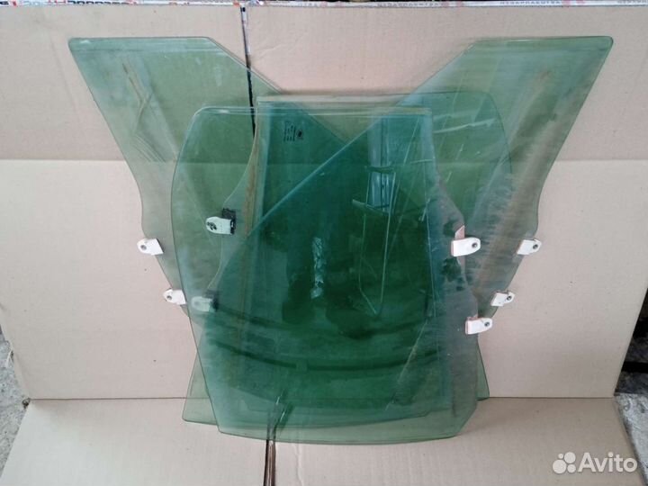 Стекло двери Хонда Сивик 6 ек3