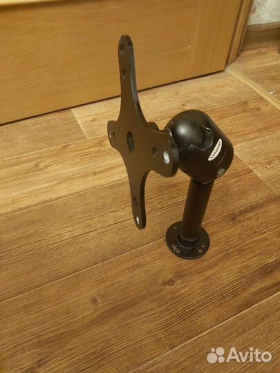 Кронштейн zirkona