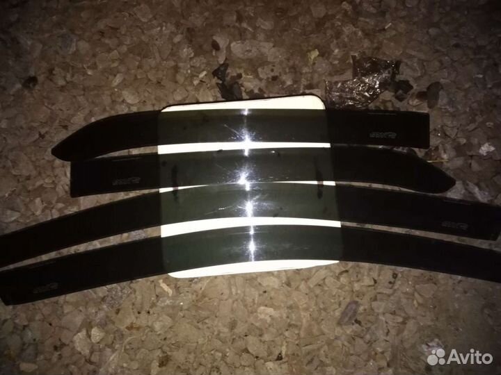 Дефлекторы боковых стёкол от Тойота Королла Е150