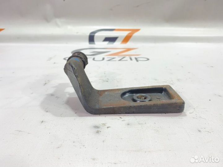 Крепление амортизатора переднее Mitsubishi Fuso