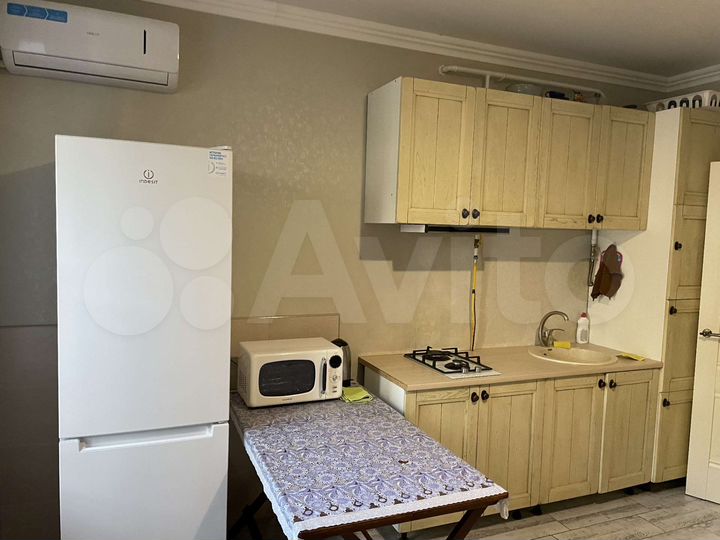 Комната 24 м² в 4-к., 2/2 эт.