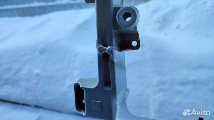 Подрамник yamaha FJR 1300 2006г