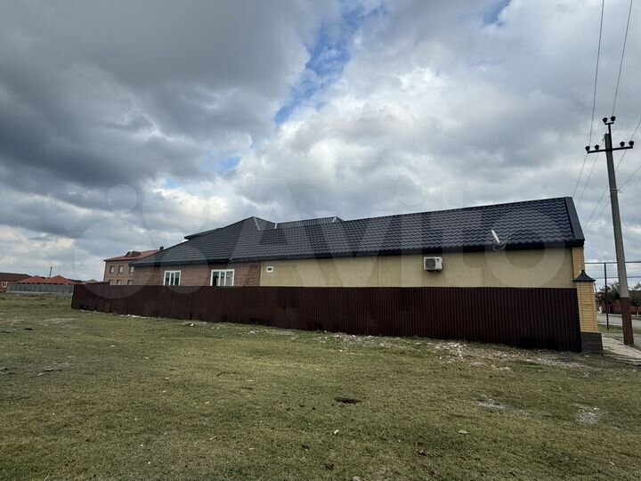 Дом 350 м² на участке 12 сот.