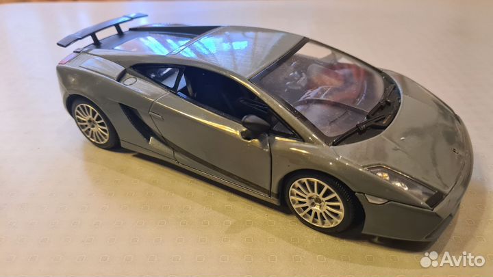 Коллекционная модель 1/18