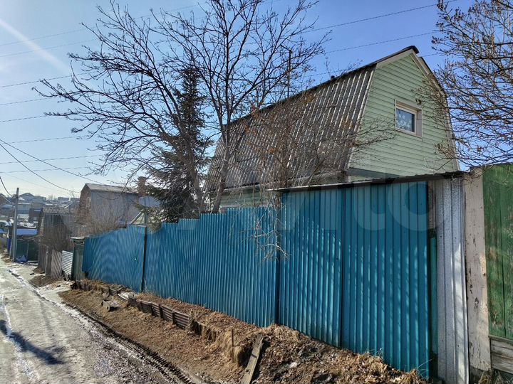 Дом 33,7 м² на участке 8 сот.