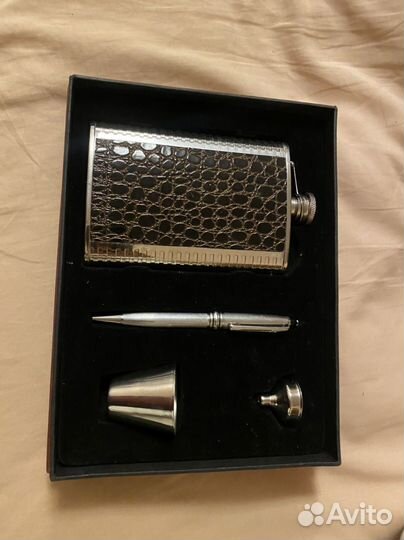 Набор с флягой