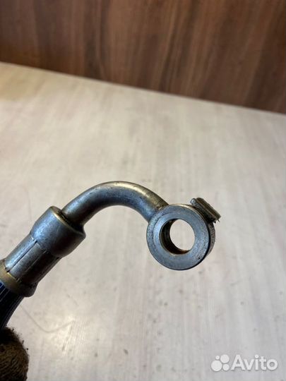 Трубка гура Mitsubishi Pajero V60 4M41