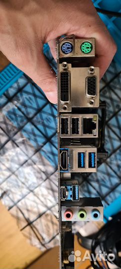 Материнская плата с процессором