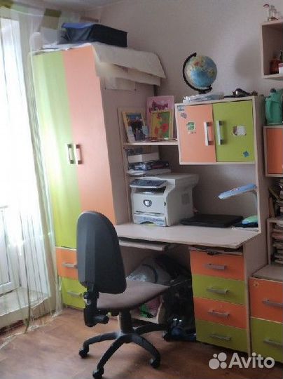 Детский уголок с кроватью