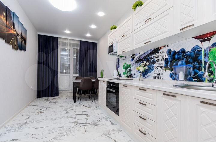 2-к. квартира, 56 м², 9/12 эт.