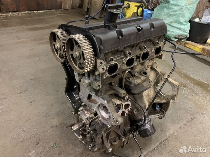 Двигатель гбц Ford 1.6 fuja