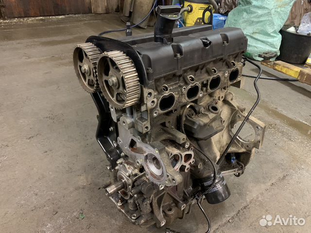 Двигатель гбц Ford 1.6 fuja