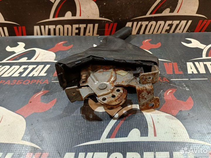 Ручник Opel Astra H 3 седан 2004-2014