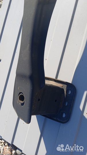 Усилитель заднего бампера BMW X5 E70