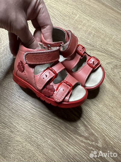 Босоножки для деаочки