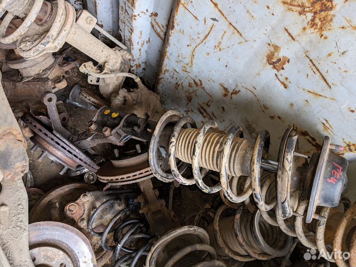 Амортизаторы передние всборе Hyundai Getz 2002-201