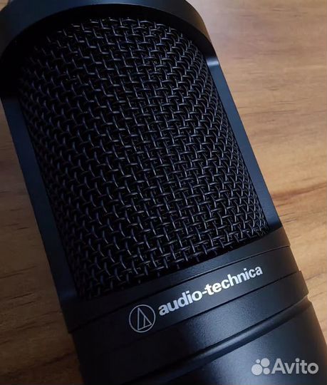 Конденсаторный микрофон Audio-Technica AT2020