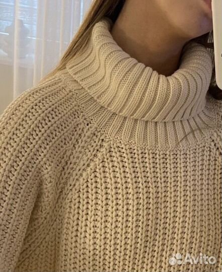 Свитер женский