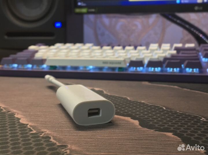 Apple thunderbolt 3 to thunderbolt A1790