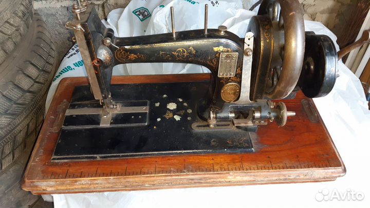 Швейную машинку ретро 19 век gritzner