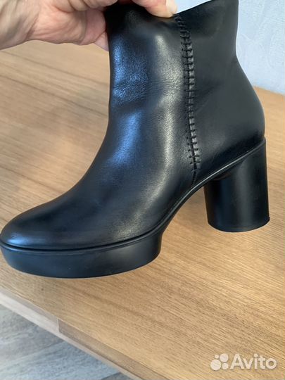Ботильоны Ecco натуральная кожа 38 демисезонные