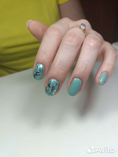 Снятие гель-лака с ногтей на руках