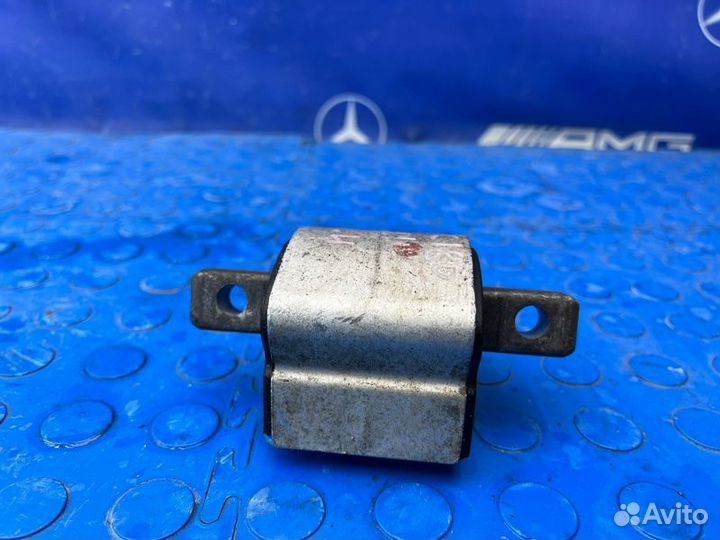 Подушка АКПП Mercedes C 180 Cgi W204 271.820 2012