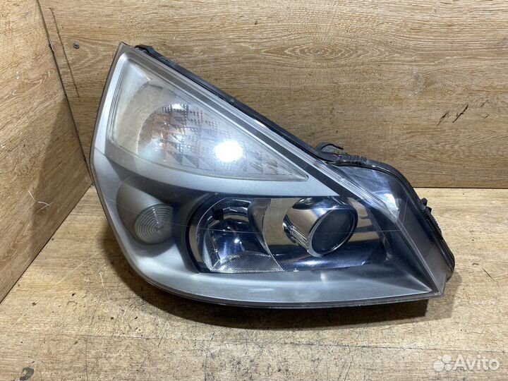 Комплект ксеноновых фар Renault Espace 4