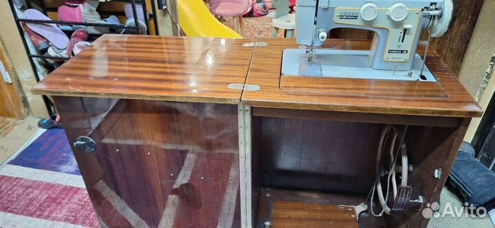 Швейная машинка чайка 3