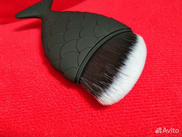 Кисть для макияжа, спонжи