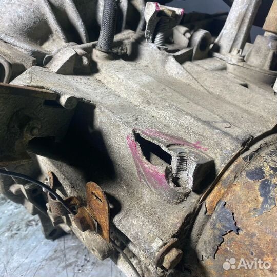 МКПП на Renault Logan 1 1.4 с дефектом корпуса