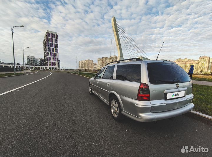 Opel Vectra 1.8 МТ, 1999, 333 333 км