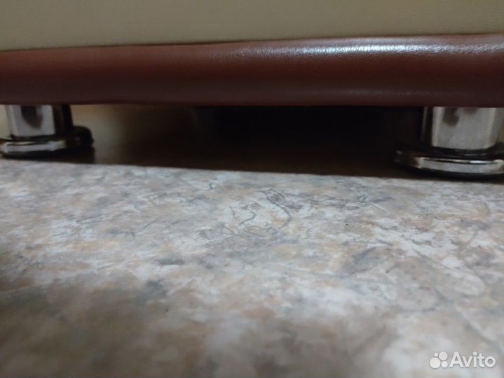 Тумба прикроватная