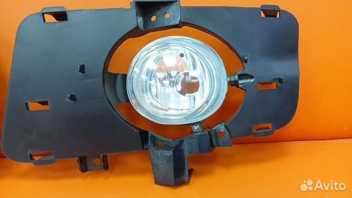 Фары противотуманные mazda3 левая правая